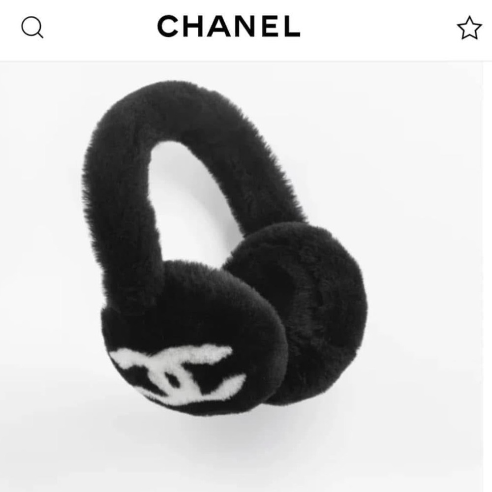100% Authentic Chanel RECEIPT 25C Earmuffs Shearling Fur Teddy Ski Snow Sold out